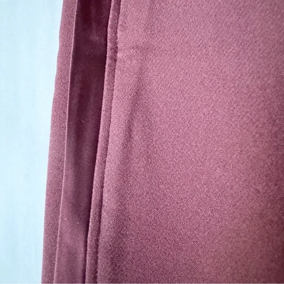 Athleta New Endeavor High Rise Relaxed Pant
Cherrywood Brown Women's Size S NWT - Picture 9 of 16